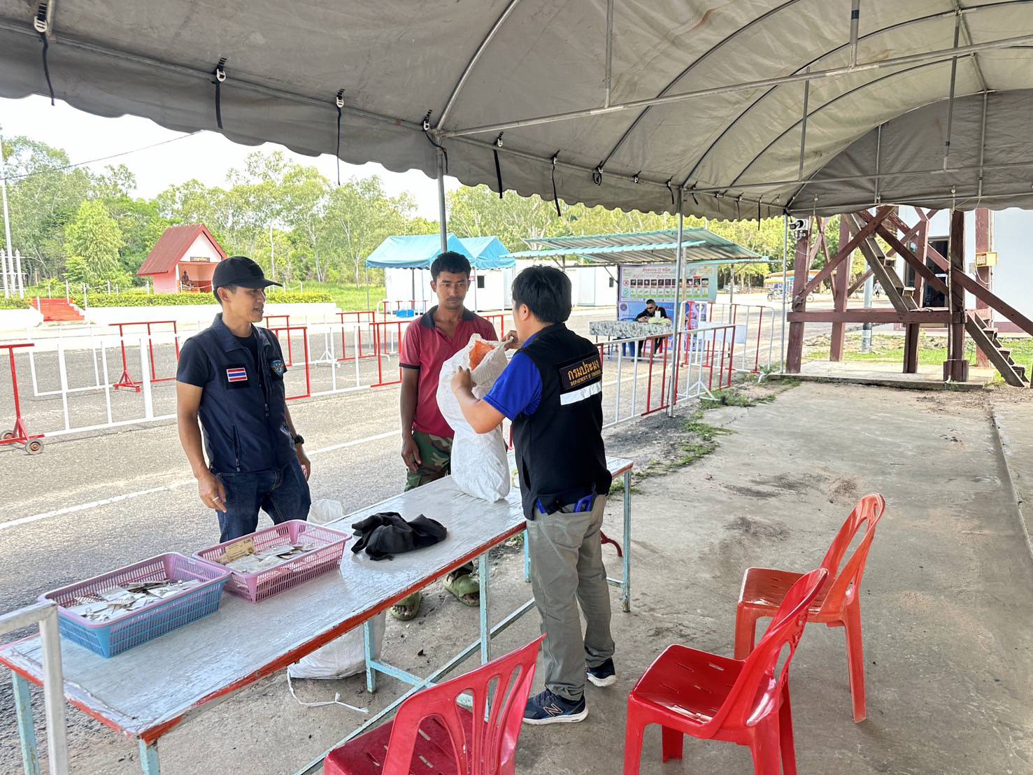 ผลการปฏิบัติงานด่านตรวจประมงสุรินทร์..คลิก