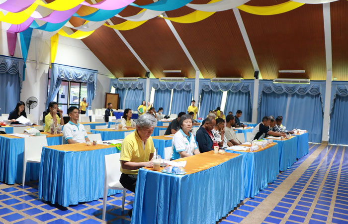 โครงการสัมมนา เรื่อง “แนวทางและวิธีการในการเก็บข้อมูลฟาร์มเลี้ยงกุ้งทะเลเพื่อขอการรับรอง Carbon footprint” ณ ศูนย์ศึกษาการพัฒนาอ่าวคุ้งกระเบนฯ..คลิก
