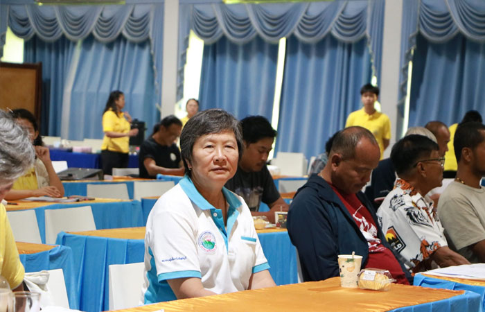 โครงการสัมมนา เรื่อง “แนวทางและวิธีการในการเก็บข้อมูลฟาร์มเลี้ยงกุ้งทะเลเพื่อขอการรับรอง Carbon footprint” ณ ศูนย์ศึกษาการพัฒนาอ่าวคุ้งกระเบนฯ