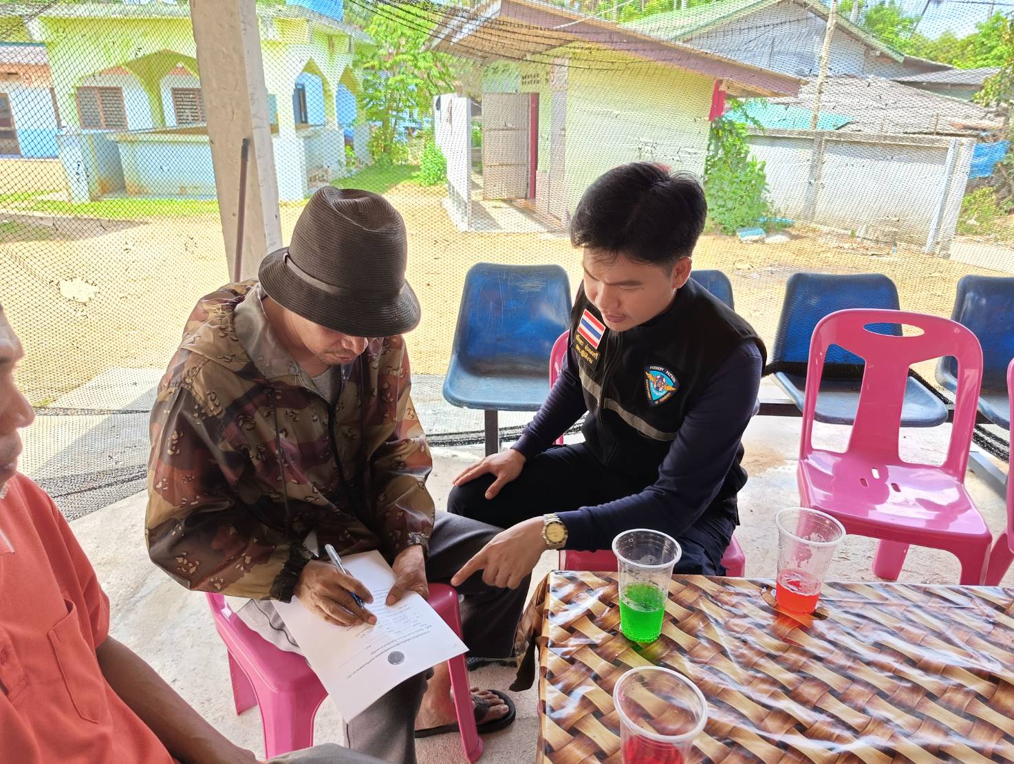 ภาพกิจกรรม โครงการเสริมสร้างความเข้มแข็งองค์กรชุมชนประมงท้องถิ่น (ขั้นตอนที่ 3-4)..คลิก