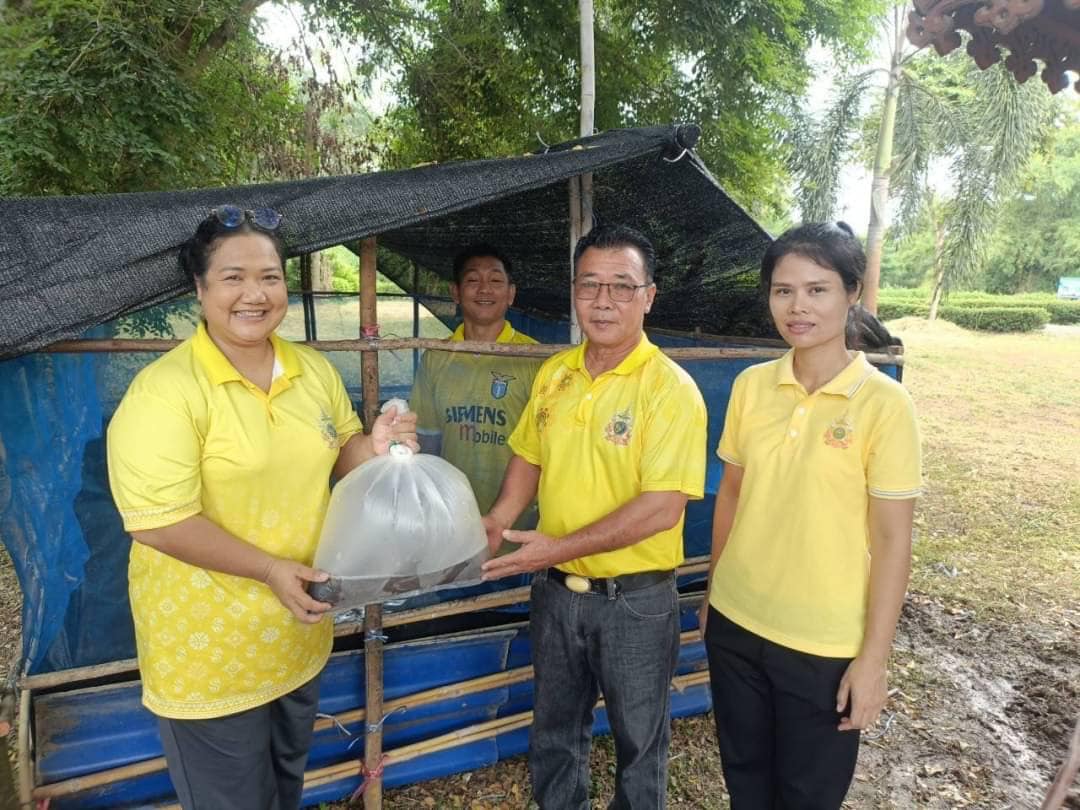ประมงอำเภอพยุหะคีรี  มอบพันธุ์ปลาดุกบิ๊กอุยให้กับเกษตรกรที่เข้าร่วมโครงการส่งเสริมและพัฒนาศักยภาพการผลิตสินค้าด้านประมง ประจำปี 2567..คลิก