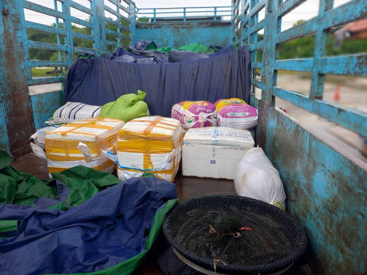 ตรวจสินค้าประมงที่นำเข้า ส่งออก ทางจุดผ่านแดนถาวรบ้านคลองลึก..คลิก