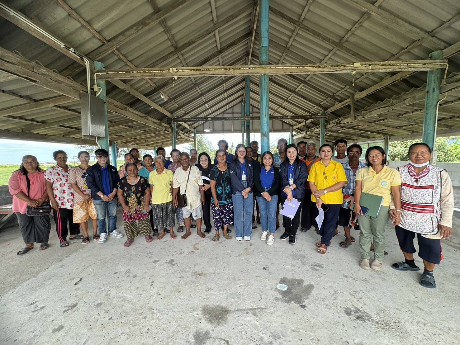 สำนักงานเศรษฐกิจการเกษตร ได้ติดตามประเมินผลโครงการระบบส่งเสริมการเกษตรแบบแปลงใหญ่ ณ ศาลาสำนักปฏิบัติธรรมหลวงปู่ทวด  บ้านหน้าโกฏิ..คลิก