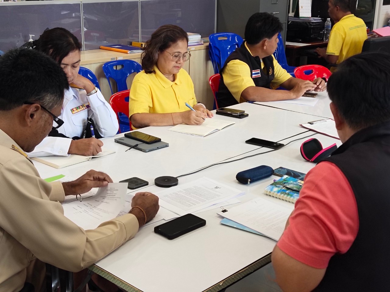ประชุมคณะกรรมการขับเคลื่อนนโยบายกรมประมงจังหวัดพังงา ครั้งที่ 8/2567 ณ ห้องประชุมสำนักงานประมงจังหวัดพังงา