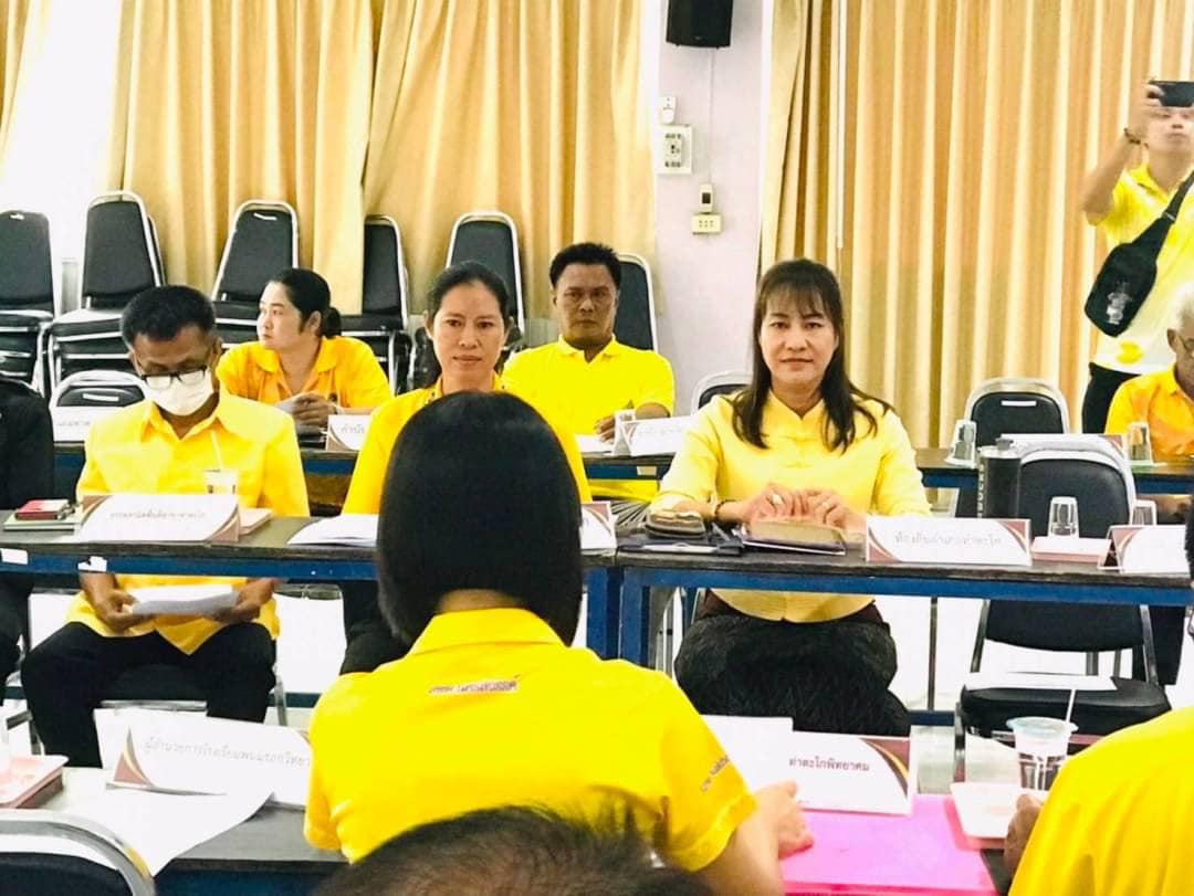 ประมงอำเภอท่าตะโก ร่วมประชุมหัวหน้าส่วนราชการประจำอำเภอ ปลัดอำเภอ หัวหน้าหน่วยงานรัฐวิสาหกิจ ผู้บริหารสถานศึกษา ผู้บริหารองค์กรปกครองส่วนท้องถิ่น..คลิก