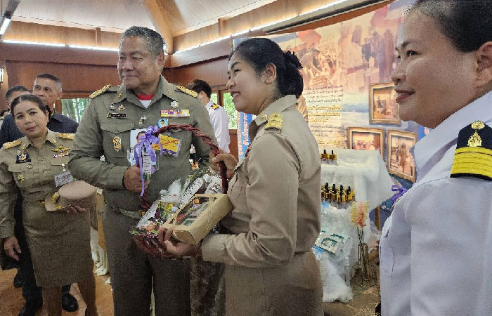 การประชุมศูนย์ศึกษาการพัฒนาอันเนื่องมาจากพระราชดำริสัญจรประจำปี 2567 ณ ศูนย์ศึกษาการพัฒนาห้วยฮ่องไคร้อันเนื่องมาจากพระราชดำริ จ.เชียงใหม่..คลิก
