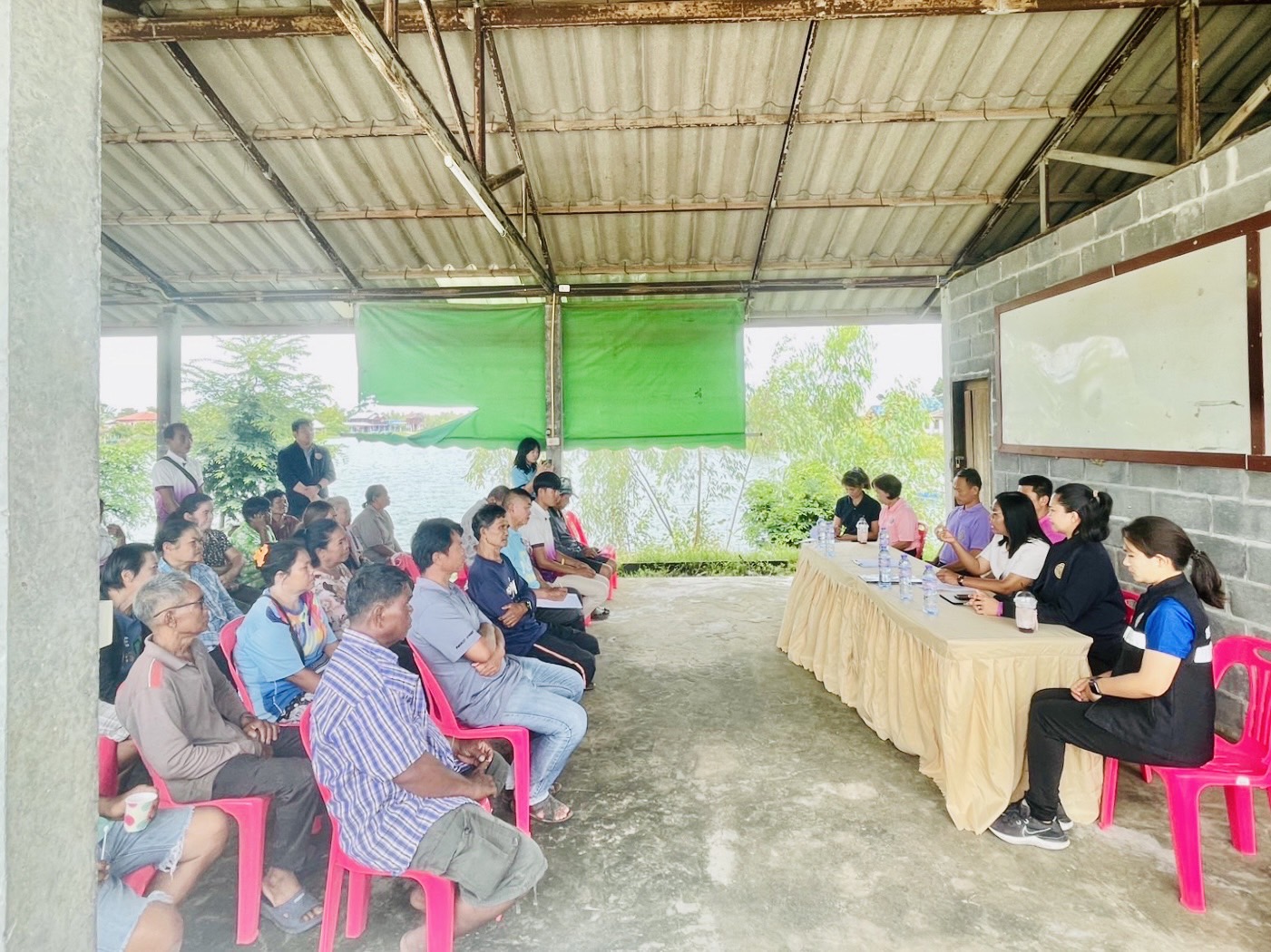 ตรวจติดตามโครงการธนาคารสินค้าเกษตร (กิจกรรมสนับสนุนธนาคารผลผลิตสัตว์น้ำแบบมีส่วนร่วม) แหล่งน้ำเก่า 2566..คลิก