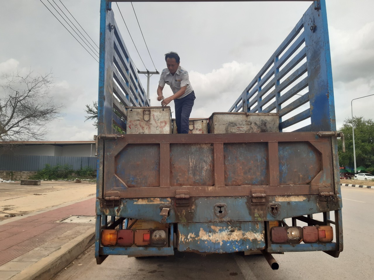 ตรวจสินค้าประมงที่นำเข้า ส่งออก ทางจุดผ่านแดนถาวรบ้านคลองลึก