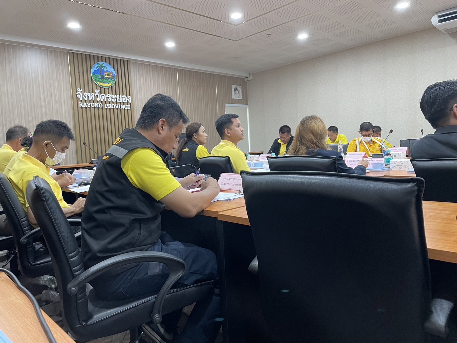 เข้าร่วมการประชุมคณะทำงานเพื่อแก้ไขปัญหาการแพร่ระบาดของปลาหมอคางดำ จังหวัดระยอง..คลิก