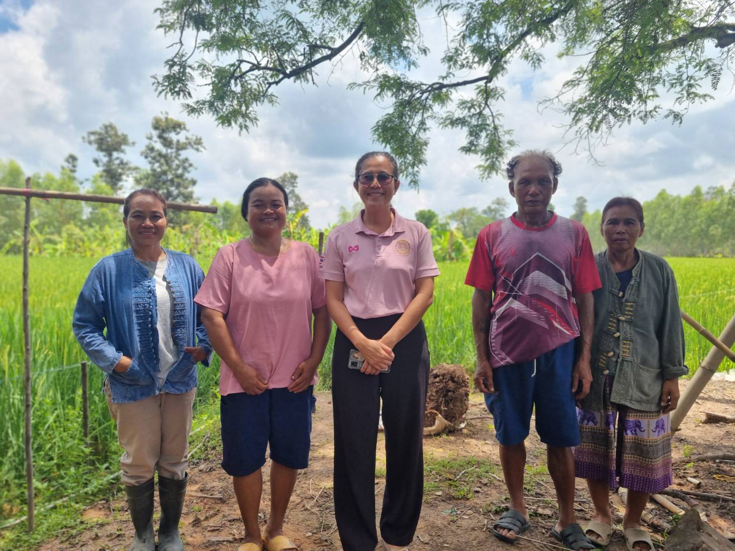 ประมงอุบล ลงพื้นที่ตรวจสอบบ่อเลี้ยงสัตว์น้ำ และติดตามตรวจสอบข้อมูลเกษตรกรที่ได้รับความเสียหายด้านอุทกภัยในพื้นที่อำเภอศรีเมืองใหม่..คลิก