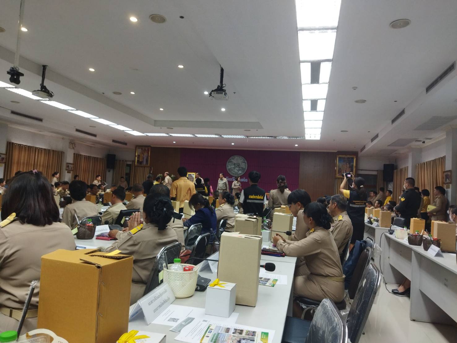 ร่วมประชุมคณะกรมการจังหวัด หัวหน้าส่วนราชการ หัวหน้าหน่วยงาน และนายอำเภอ ประจำเดือน กันยายน 2567 ครั้งที่ 9/2567..คลิก