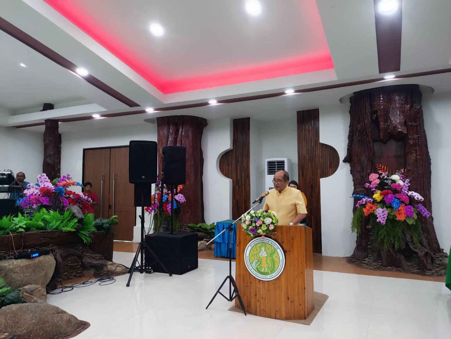 เข้าร่วมประชุมทิศทางและนโยบายในการขับเคลื่อนงานด้านการเกษตรและสหกรณ์เชิงพื้นที่จังหวัดระยอง..คลิก