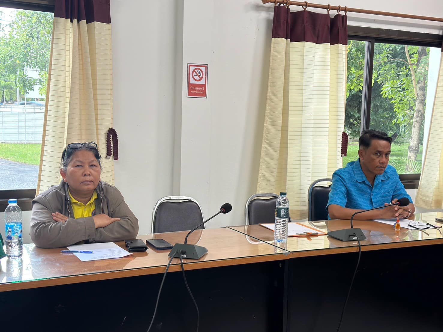 ประชุมคณะกรรมการที่ได้รับแต่งตั้งตามคำสั่งนี้ ทำหน้าที่ตรวจสอบสิ่งปลูกสร้าง บ้านพักข้าราชการระดับ 7 – 8 ทบทวนการรื้อถอน และประมูลขายบ้านพัก..คลิก