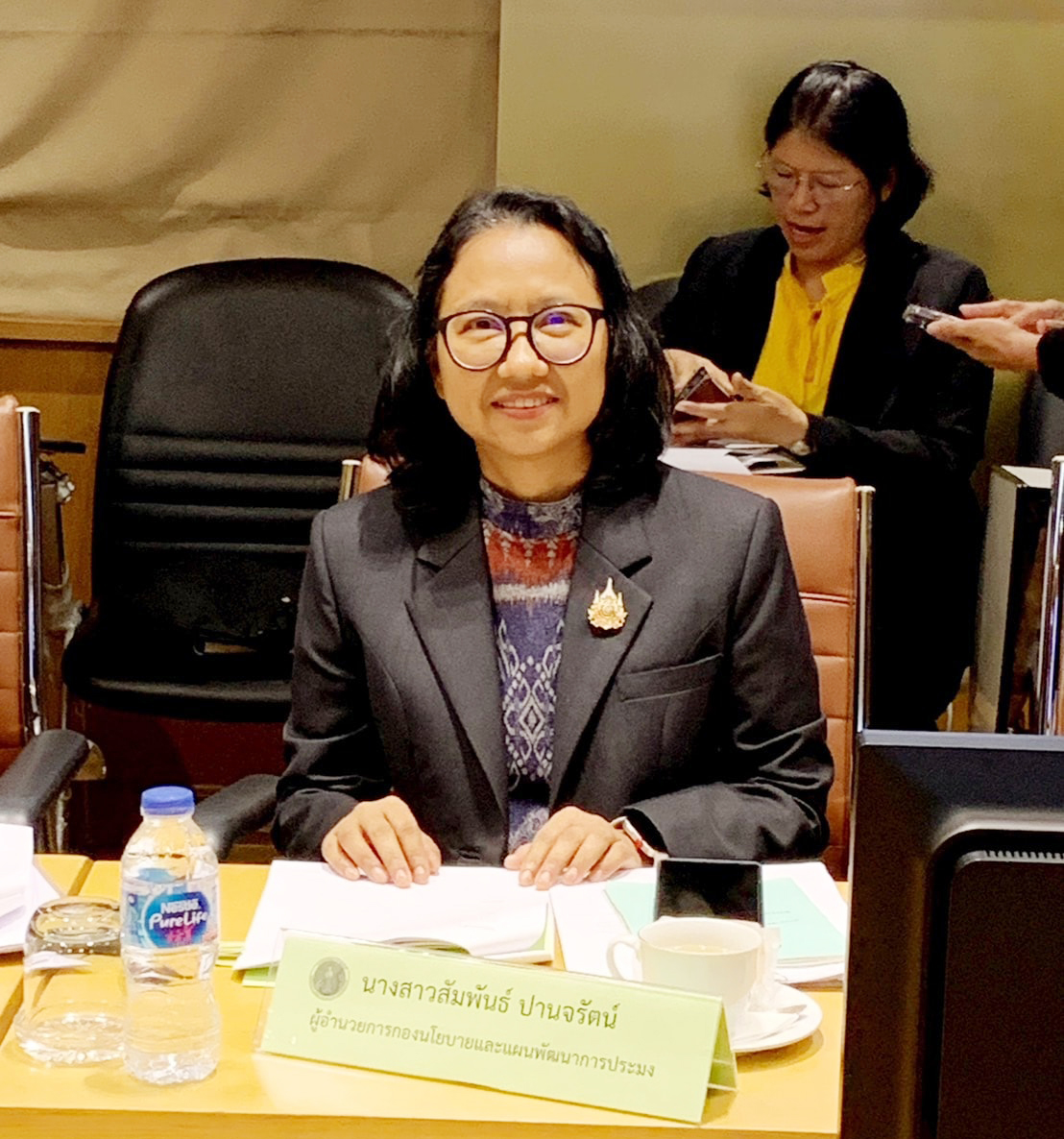 การประชุมอนุมัติโครงการแก้ไขปัญหาหนี้สินเกษตรกรด้วยการจำหน่ายหนี้เป็นศูนย์ฯ..คลิก