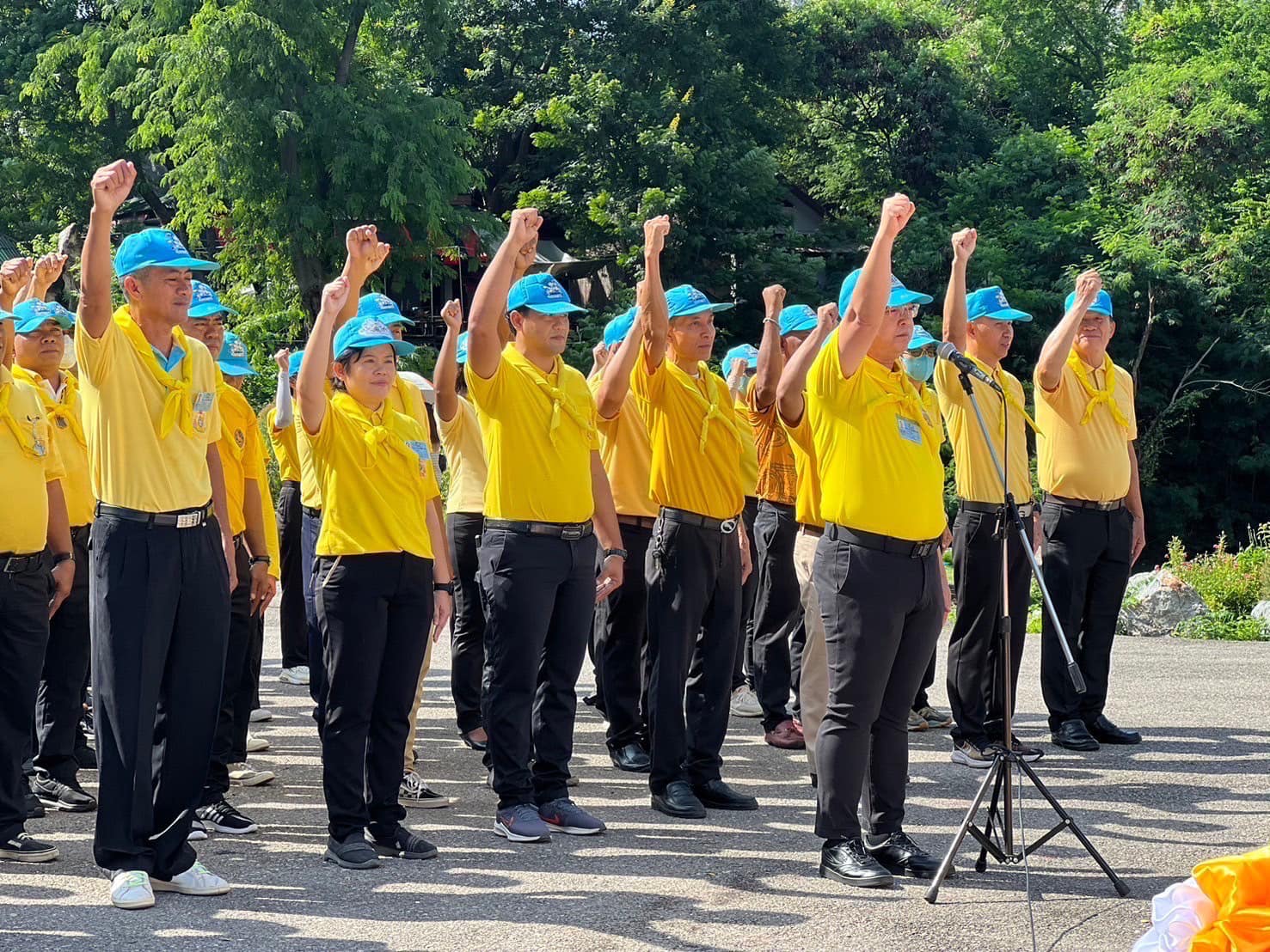 ร่วมกิจกรรมจิตอาสาพัฒนาเนื่องในวันคล้ายวันสวรรคต พระบาทสมเด็จพระบรมชนกาธิเบศร มหาภูมิพลอดุลยเดชมหาราช บรมนาถบพิตร อำเภอเมืองราชบุรี