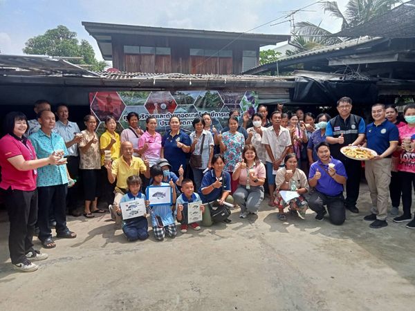 สำนักงานประมงพื้นที่กรุงเทพมหานคร ลงพื้นที่ให้ความรู้และสาธิตการแปรรูปปลาหมอคางดำ (เมนู คั่วกลิ้งและไส้อั่วปลาหมอคางดำ)