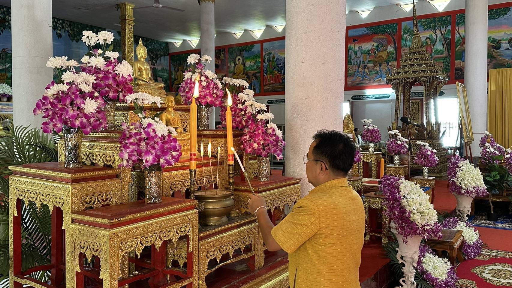 ประมงอำเภอวารินชำราบ ร่วมกิจกรรมตักบาตรถนนสายวัฒนธรรมนำสู่ทาน ศีล ภาวนา และการสงเคราะห์..คลิก
