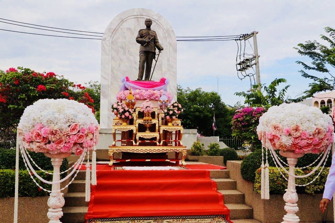 ร่วมพิธีถวายพวงมาลา น้อมรำลึกในพระมหากรุณาธิคุณ พระบาทสมเด็จพระปรมินทรมหาจุฬาลงกรณ์ พระจุลจอมเกล้าเจ้าอยู่หัว 23 ตุลาคม 2567 