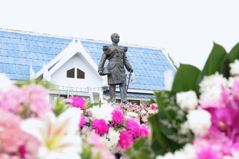 ร่วมพิธีวางพวงมาลา เนื่องในวันคล้ายวันสวรรคตพระบาทสมเด็จพระจุลจอมเกล้าเจ้าอยู่หัว..คลิก