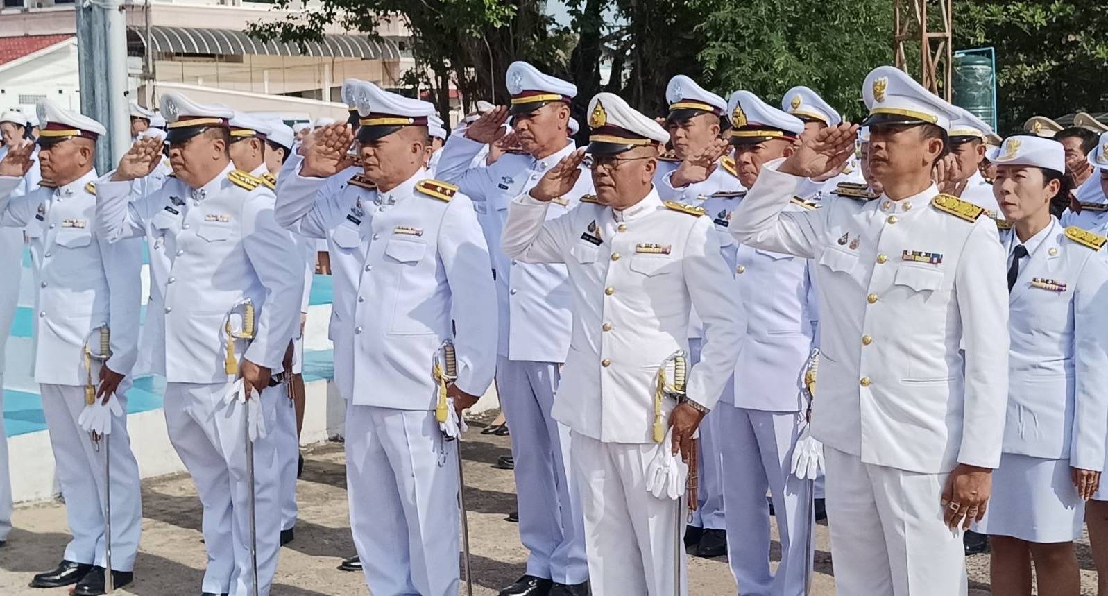  ประมงอำเภอพิบูลมังสาหาร ร่วมกิจกรรมเนื่องในวันคล้ายวันสวรรคตพระบาทสมเด็จพระจุลจอมเกล้าเจ้าอยู่หัว..คลิก