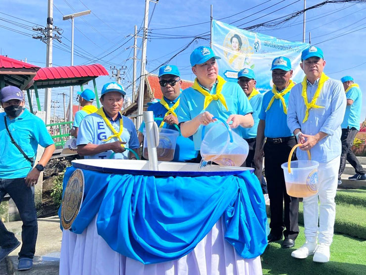 ศพช.ฉะเชิงเทรา สนับสนุนพันธุ์กุ้งแชบ๊วย จำนวน ๒๐๐,๐๐๐ ตัว ให้แก่สำนักงานประมงจังหวัดสมุทรปราการ เพื่อปล่อย ณ วัดใหญ่บางปลากด ตำบลในคลองบางปลากด อำเภอพระสมุทรเจดีย์ จังหวัดสมุทรปราการ