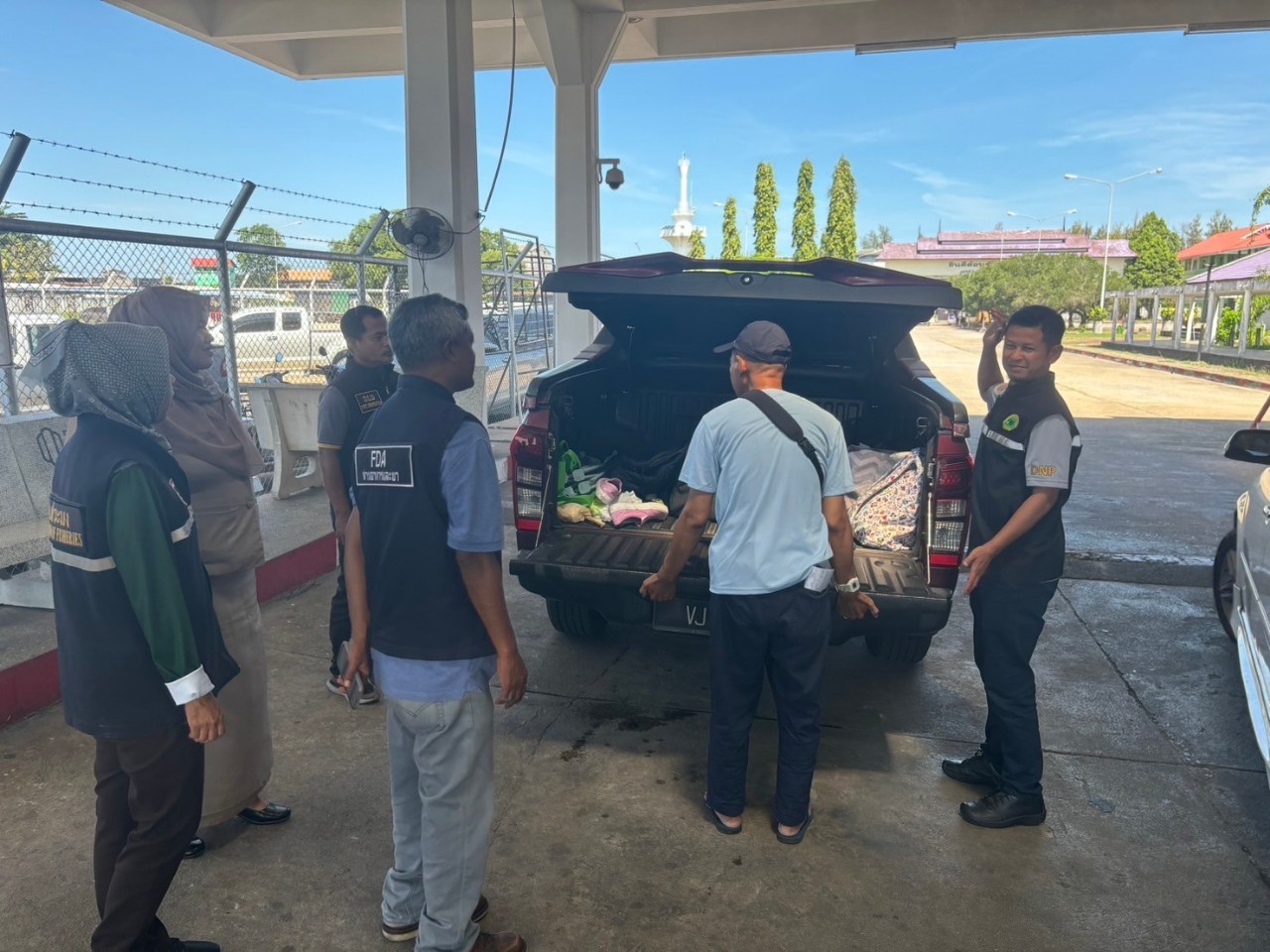 ด่านตรวจประมงนราธิวาส ร่วมบูรณาการฯ ตรวจป้องกันการลักลอบนำเข้าสัตว์น้ำ  ซากสัตว์น้ำ และผลิตภัณฑ์สัตว์น้ำ..คลิก