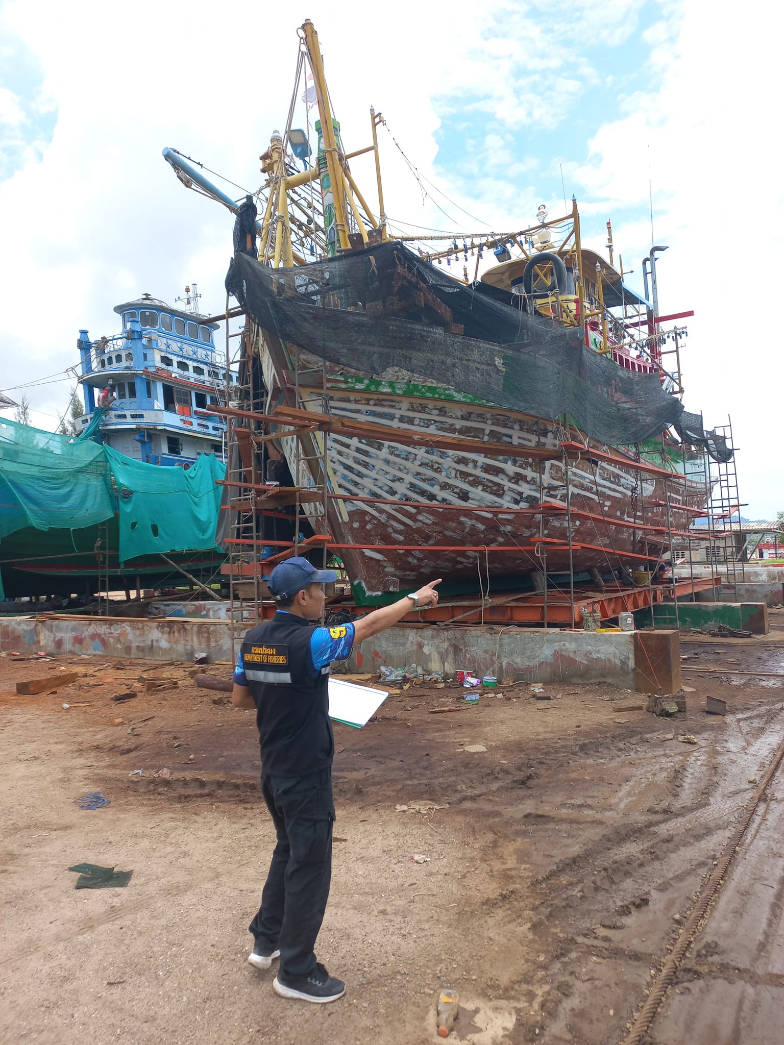 ตรวจสอบติดตามเรือประมงพาณิชย์ที่ขอปิดสัญญานตามเป้า ประจำเดือนกันยายน2567