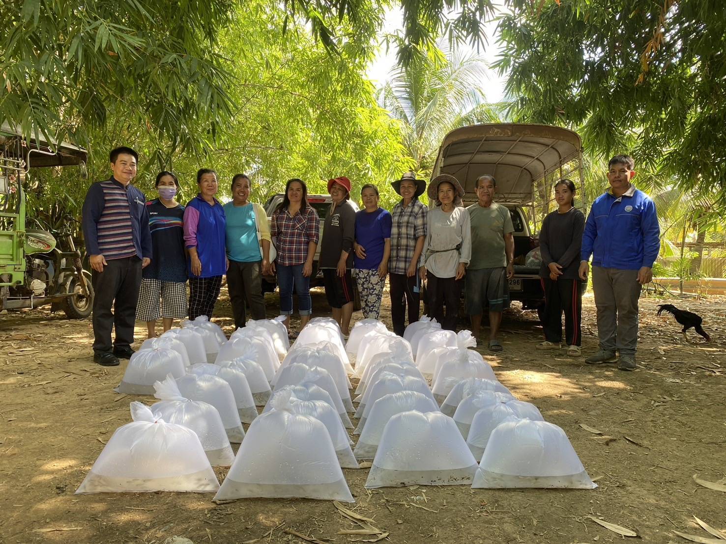 สำนักงานประมงอำเภอเมืองหนองบัวลำภู ติดตามการดำเนินกิจกรรมของกลุ่มเพาะพันธุ์ปลา ภายใต้กิจกรรมส่งเสริมการผลิตพันธุ์ปลาในชุมชนโดยชุดเพาะพันธุ์ปลาเคลื่อนที่ (Mobile Hatchery)