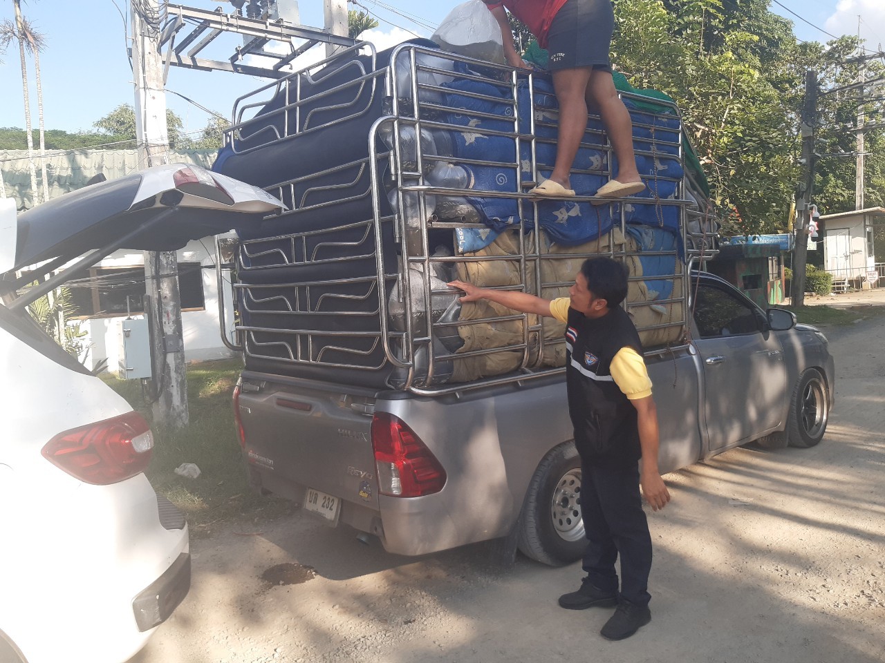 ตรวจสินค้าประมงที่นำเข้า ส่งออก ทางจุดผ่อนปรนทางการค้าบ้านหนองปรือ