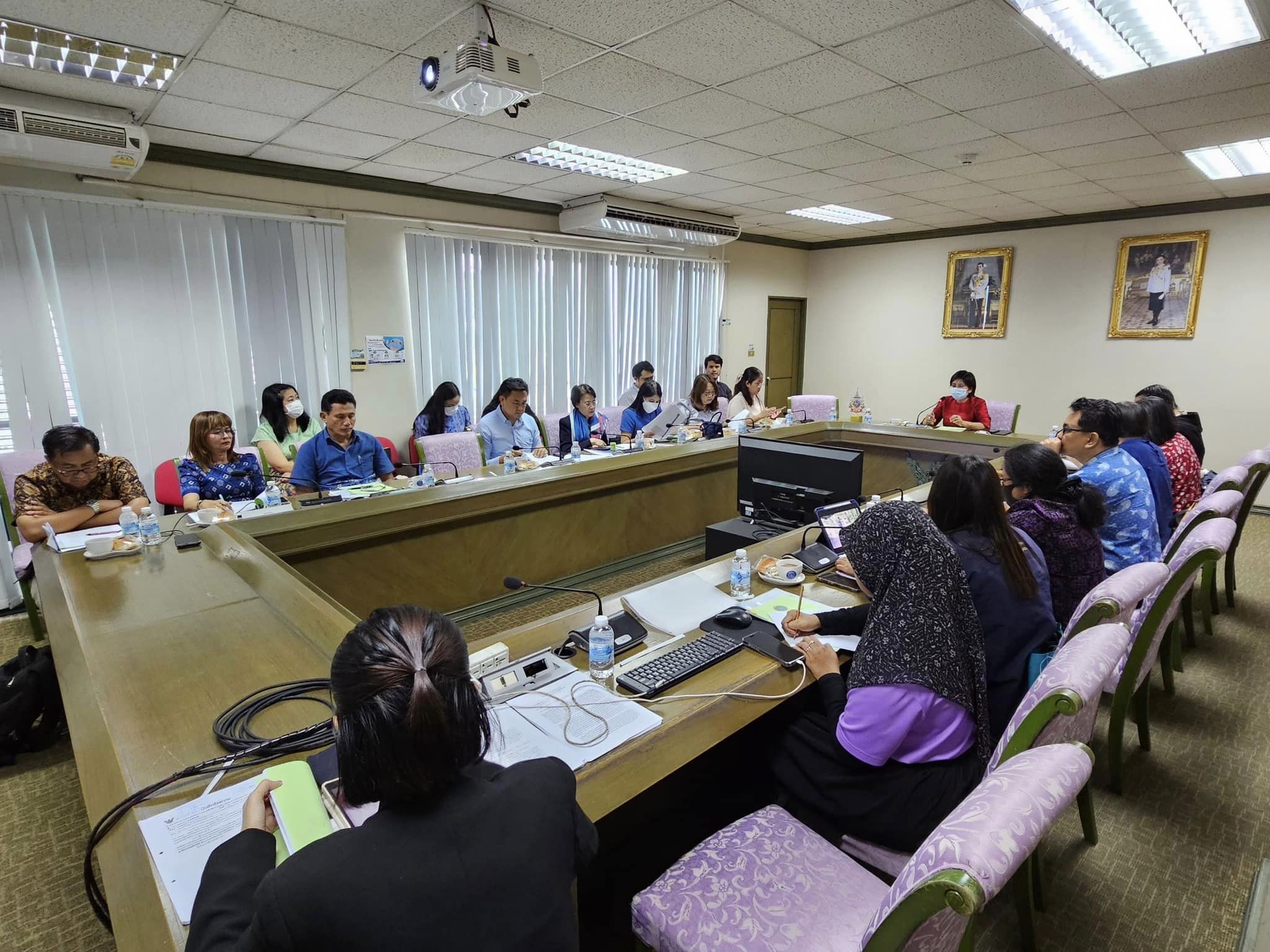 ประชุมพิจารณาโครงการย่อยภายใต้มาตรการแก้ไขปัญหาการแพร่ระบาดของปลาหมอคางดำ