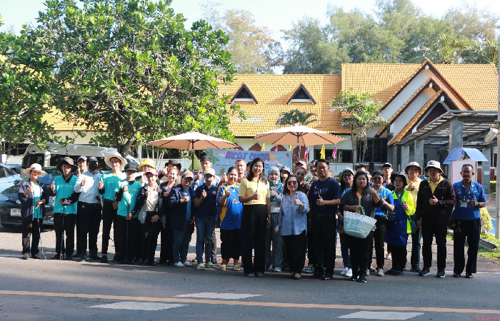 โครงการ MCOT CHAN เก็บขยะชายหาด รักษ์บ้าน รักษ์สิ่งแวดล้อม..คลิก