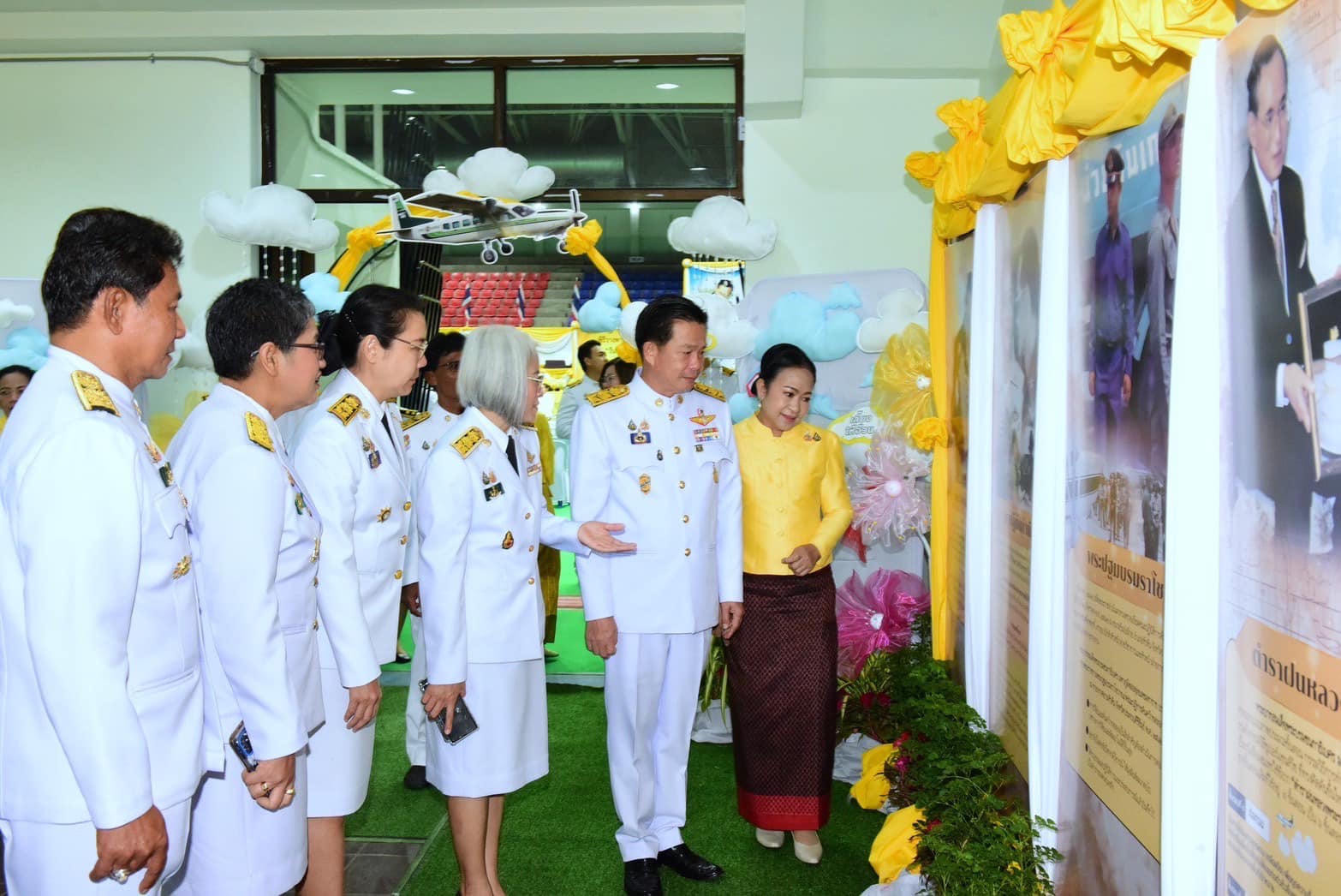 ร่วมพิธีวางพานพุ่มดอกไม้สด เนื่องในวันพระบิดาแห่งฝนหลวง ประจำปี 2567