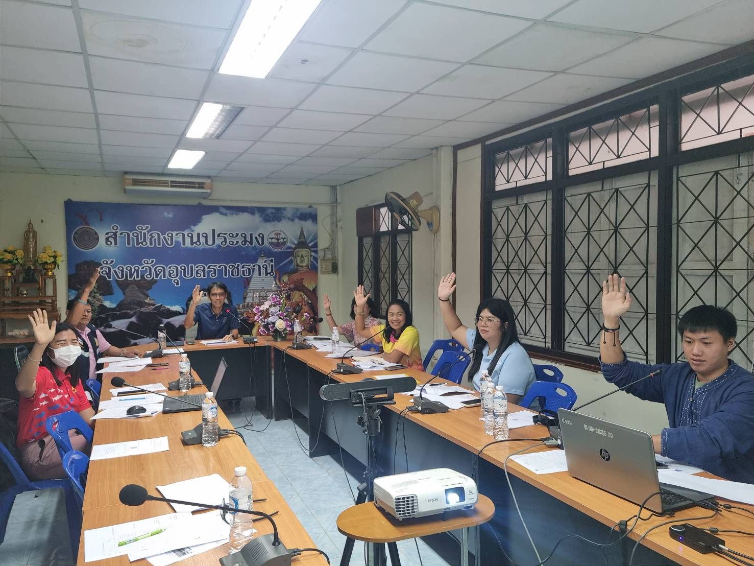               ประมงอุบลฯ ร่วมประชุมคณะกรรมการขับเคลื่อนนโยบาย ของกรมประมงจังหวัดอุบลราชธานี (FIsheries Co-ordinator : FC) ครั้งที่ 10/2567 ในการพิจารณาอนุมัติโครงการสร้างความเข้มแข็งกลุ่มการผลิตด้านประมง ประจำปีงบประมาณ พ.ศ. 2568..คลิก