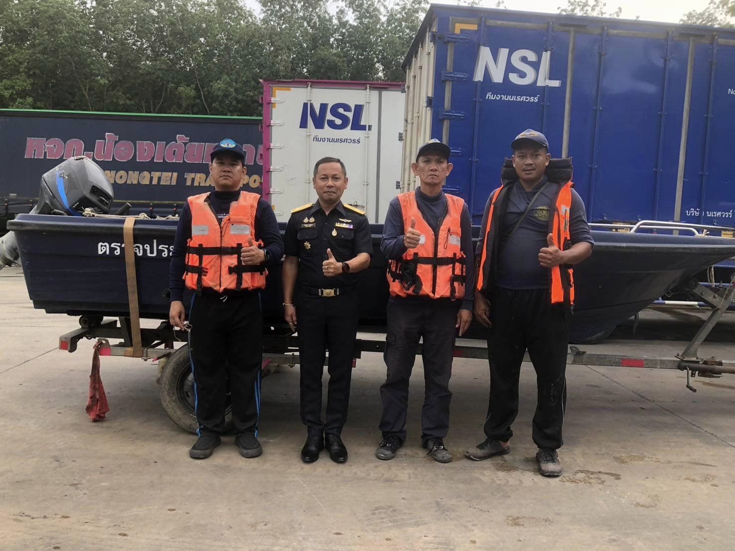 ศูนย์ป้องกันและปราบปรามประมงน้ำจืดสุราษฎร์ธานี เข้าช่วยเหลือประชาชนประสบอุทกภัยน้ำท่วมในพื้นที่ภาคใต้..คลิก