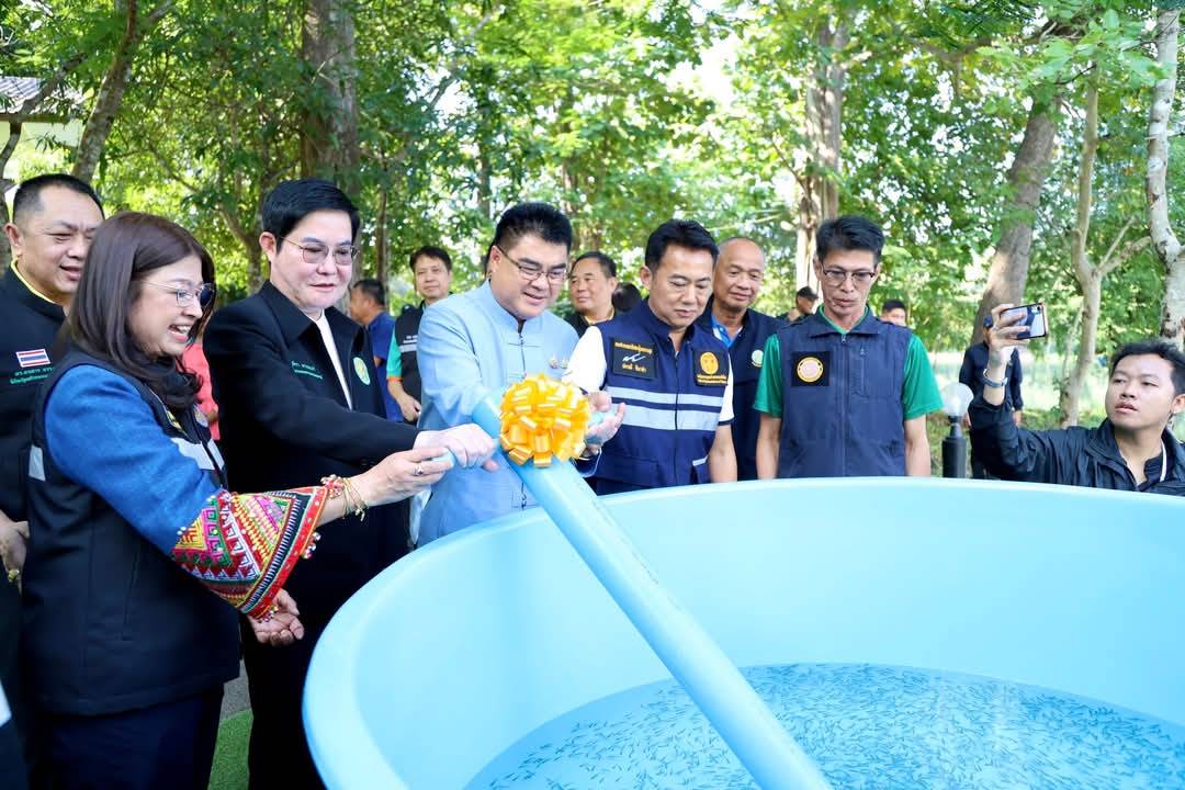 นายอัครา พรหมเผ่า รัฐมนตรีช่วยว่าการกระทรวงเกษตรและสหกรณ์ ลงพื้นที่ติดตามความก้าวหน้าการดำเนินงาน
