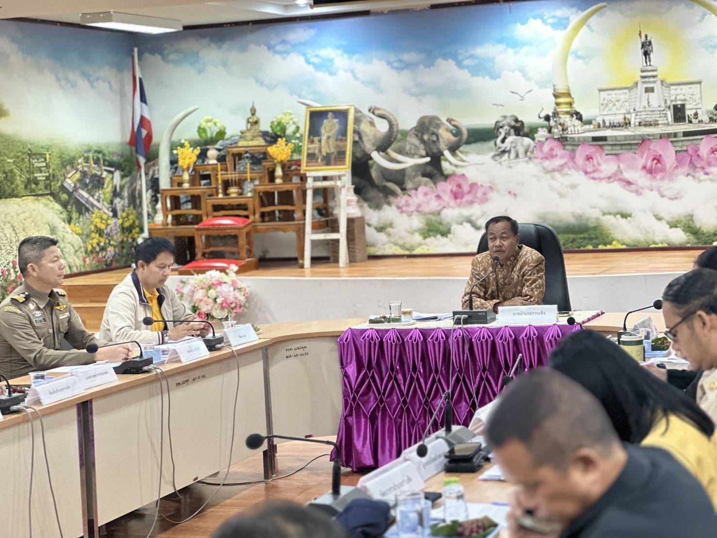 ประชุมคณะกรมการอำเภอ และคณะกรรมการรักษาความมั่นคงและความสงบเรียบร้อยฯ