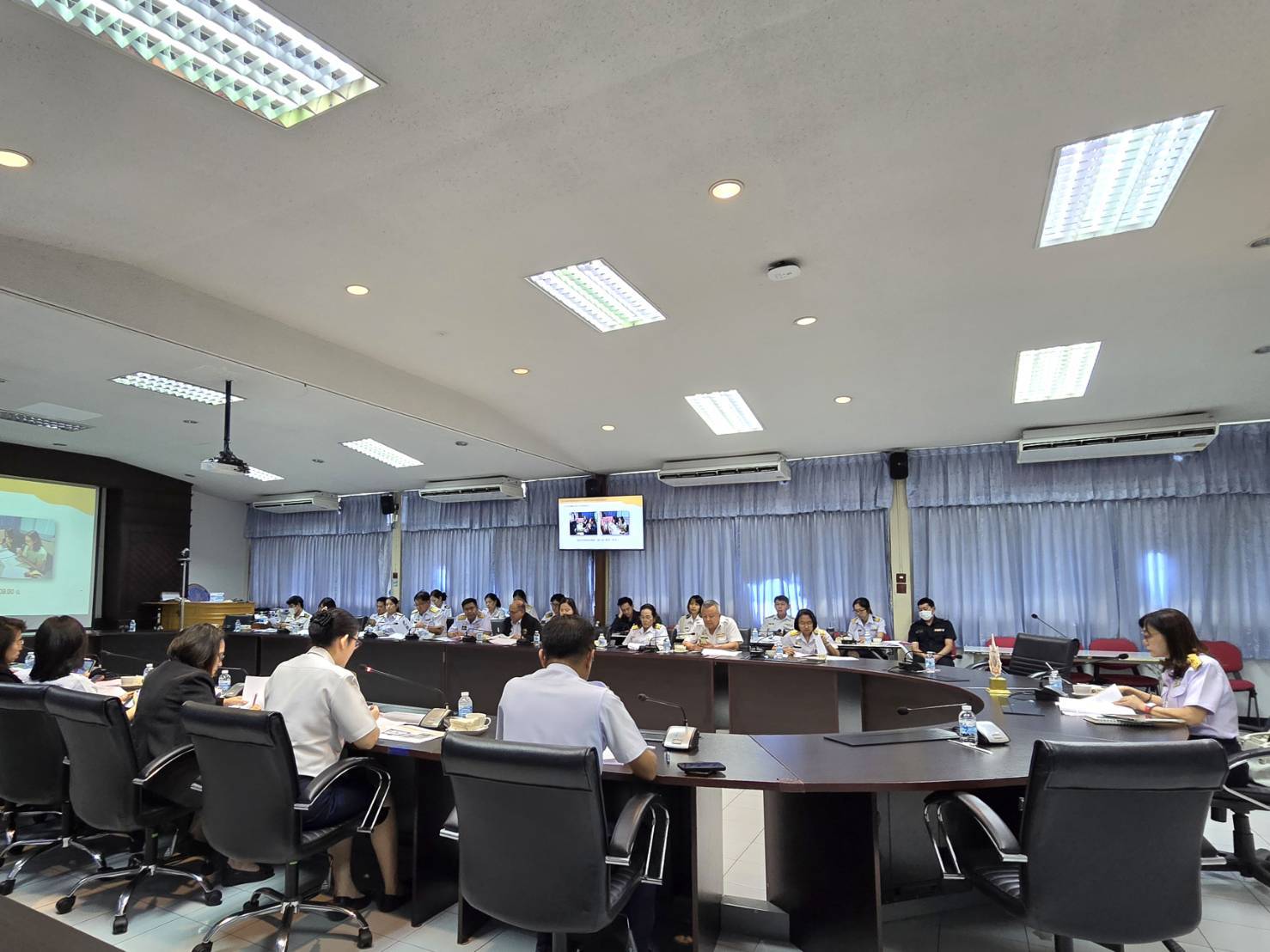 วันอังคารที่ 3 ธันวาคม 2567 การประชุม ผลการดำเนินการประชาสัมพันธ์ของกรมประมง ประจำปีงบประมาณ 2567 และ เพื่อพิจารณาแผนการประชาสัมพันธ์งานภารกิจตามนโยบายกระทรวงเกษตรและสหกรณ์ กรมประมง..คลิก
