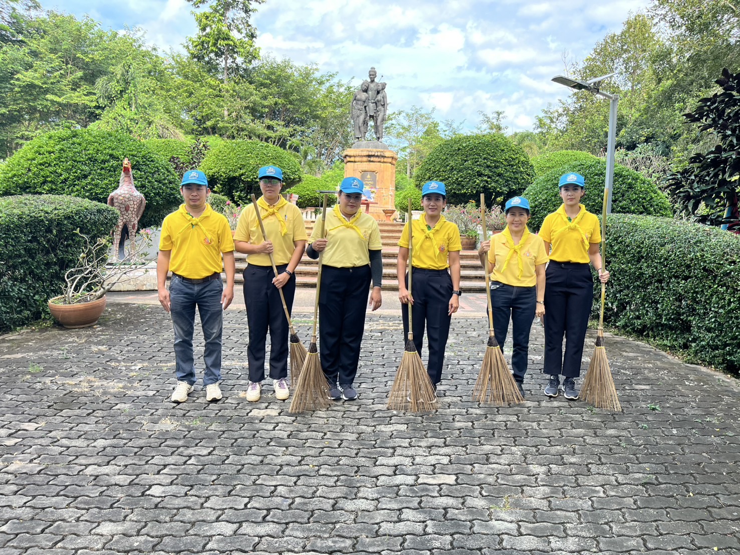 กิจกรรมจิตอาสาพัฒนา เนื่องในวันคล้ายวันสวรรคต พระบาทสมเด็จพระมงกุฎเกล้าเจ้าอยู่หัว (วันสมเด็จพระมหาธีรราชเจ้า)