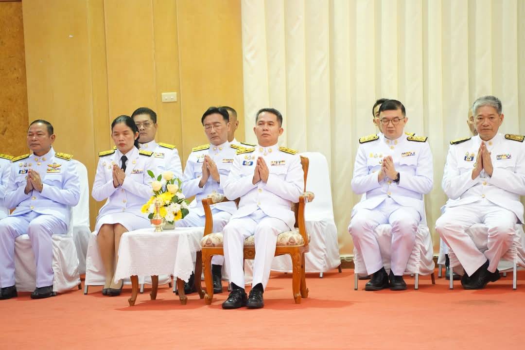 พิธีน้อมรำลึกในพระมหากรุณาธิคุณ เนื่องในวันคล้ายวันพระบรมราชสมภพ พระบาทสมเด็จพระบรมชนกาธิเบศร มหาภูมิพลอดุลยเดชมหาราช บรมนาถบพิตร วันชาติ และวันพ่อแห่งชาติ 5 ธันวาคม 2567..คลิก