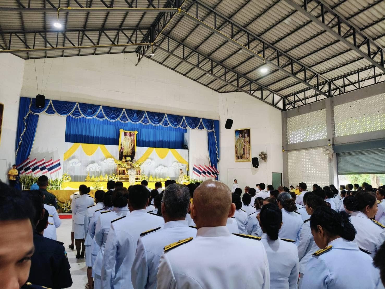 ศูนย์ป้องกันและปราบปรามประมงน้ำจืดสุราษฎร์ธานี ร่วมกิจกรรมเนื่องในวันคล้ายวันพระราชสมภพพระบาทสมเด็จพระบรมชนกาธิเบศร มหาภูมิพลอดุลยเดชมหาราช บรมนาถบพิตร วันชาติและวันพ่อแห่งชาติ 5 ธันวาคม..คลิก