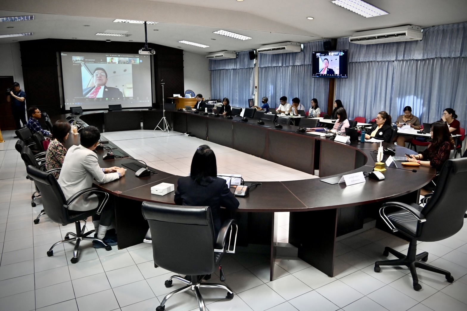 กรมประมง ร่วมกับ SEAFDEC และ JICA เปิดการอบรมออนไลน์ เรื่อง การตรวจสอบย้อนกลับสัตว์น้ำและผลิตภัณฑ์ประมงตลอดสายการผลิต (สำหรับผู้เกี่ยวข้องในห่วงโซ่อุปทาน)..คลิก