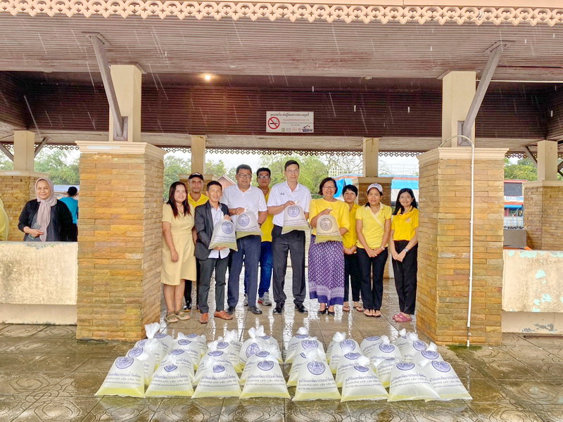 ร่วมปล่อยพันธุ์กุ้งก้ามกราม ลงสู่ทะเลสาบสงขลา อ.เมือง จ.พัทลุง..คลิก