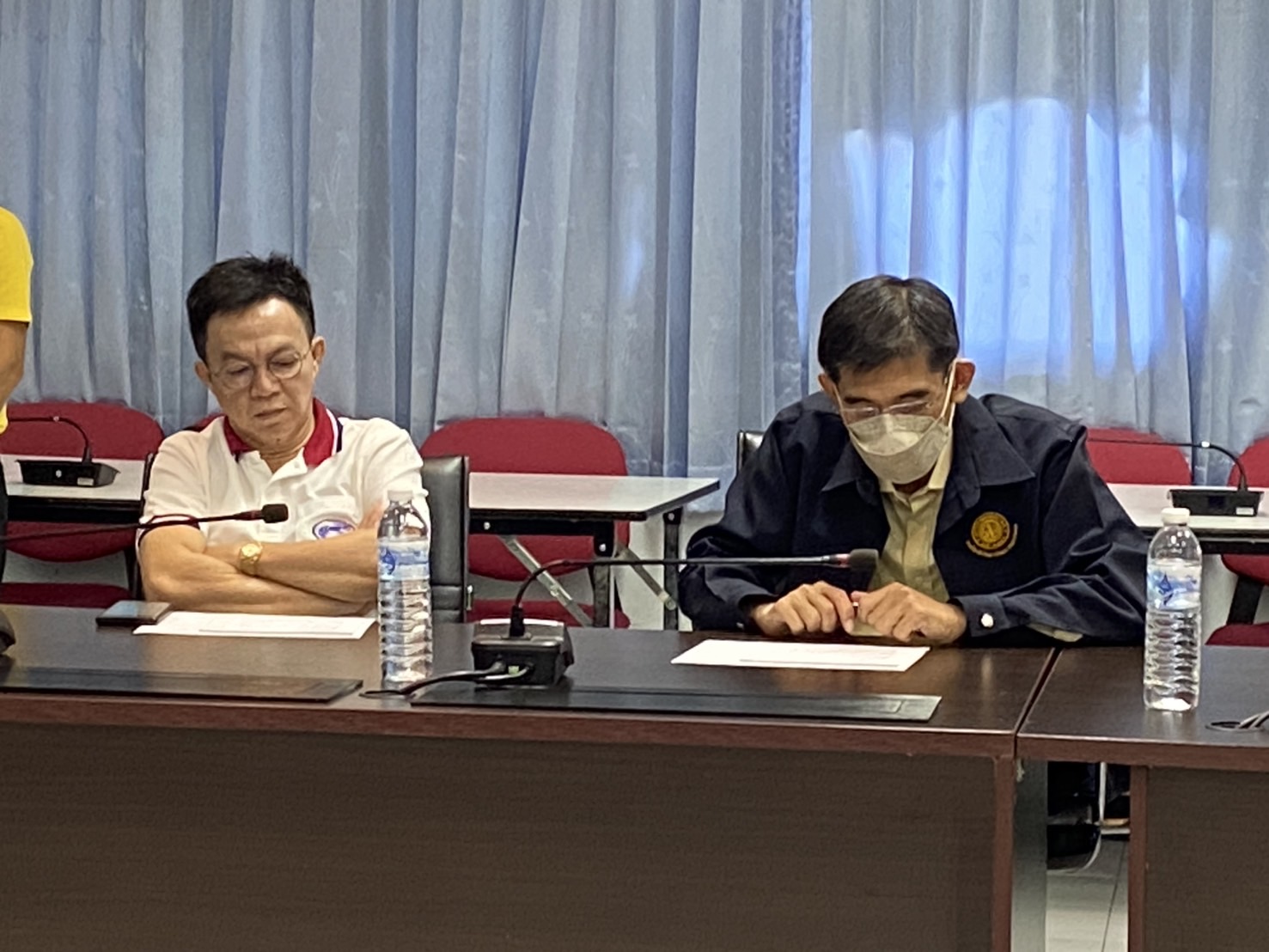 กองวิจัยและพัฒนาสุขภาพสัตว์น้ำจัดการประชุมหารือและแลกเปลี่ยนความคิดเห็นในการจัดทำโครงการแก้ไขปัญหากุ้งทะเลในประเทศไทย..คลิก
