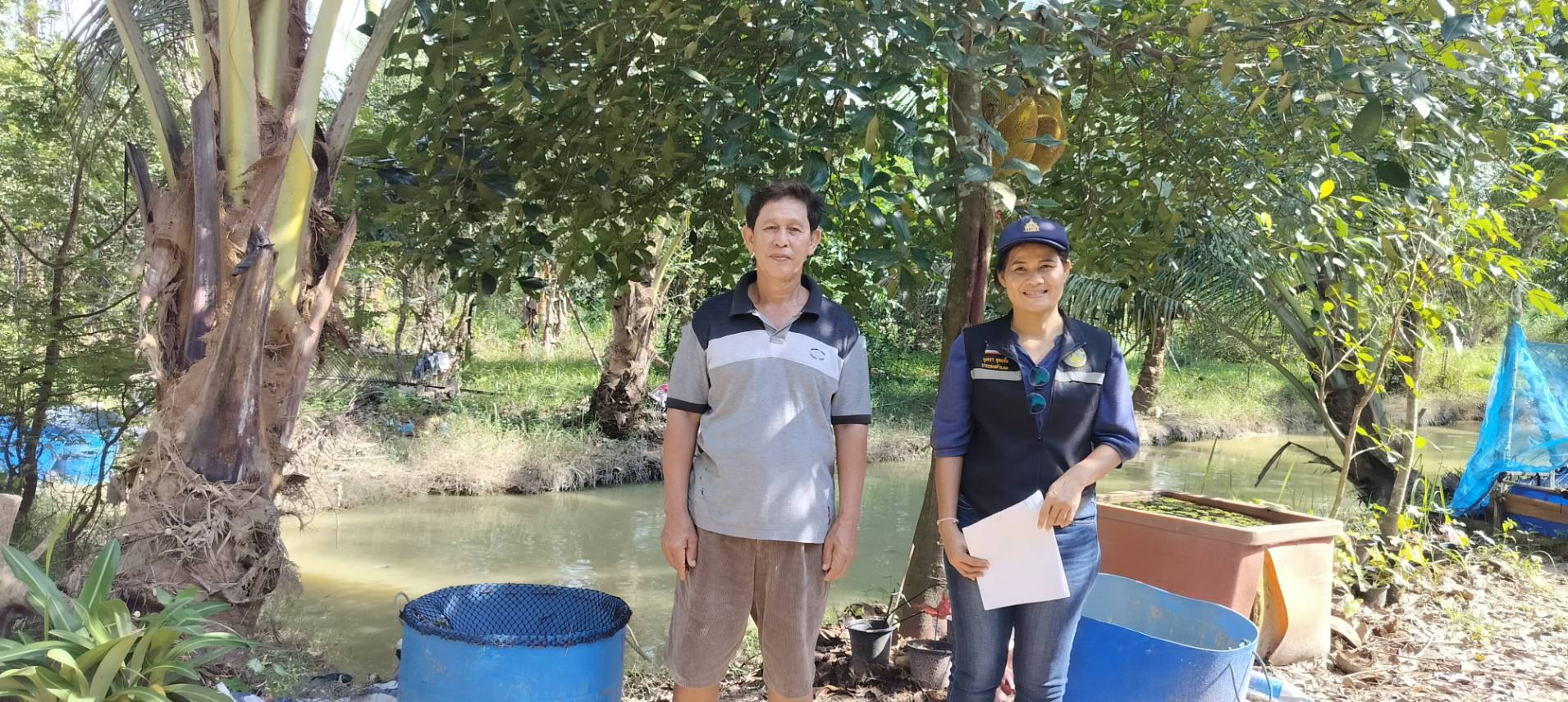 ประมงอำเภอป่าบอน ร่วมกับ ผู้ใหญ่บ้าน ลงพื้นที่ตรวจสอบความเสียหาย เพื่อพิจารณาให้ความช่วยเหลือเกษตรกรผู้ประสบอุทกภัย ด้านประมง พื้นที่ตำบลป่าบอน อำเภอป่าบอน จังหวัดพัทลุง..คลิก