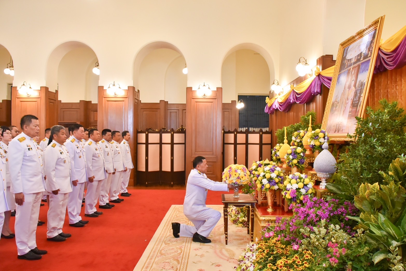 อธิบดีกรมประมง ลงนามถวายพระพร พระบาทสมเด็จพระเจ้าอยู่หัว และสมเด็จพระนางเจ้าฯ พระบรมราชินี เนื่องในโอกาสวันขึ้นปีใหม่ พุทธศักราช 2568..คลิก