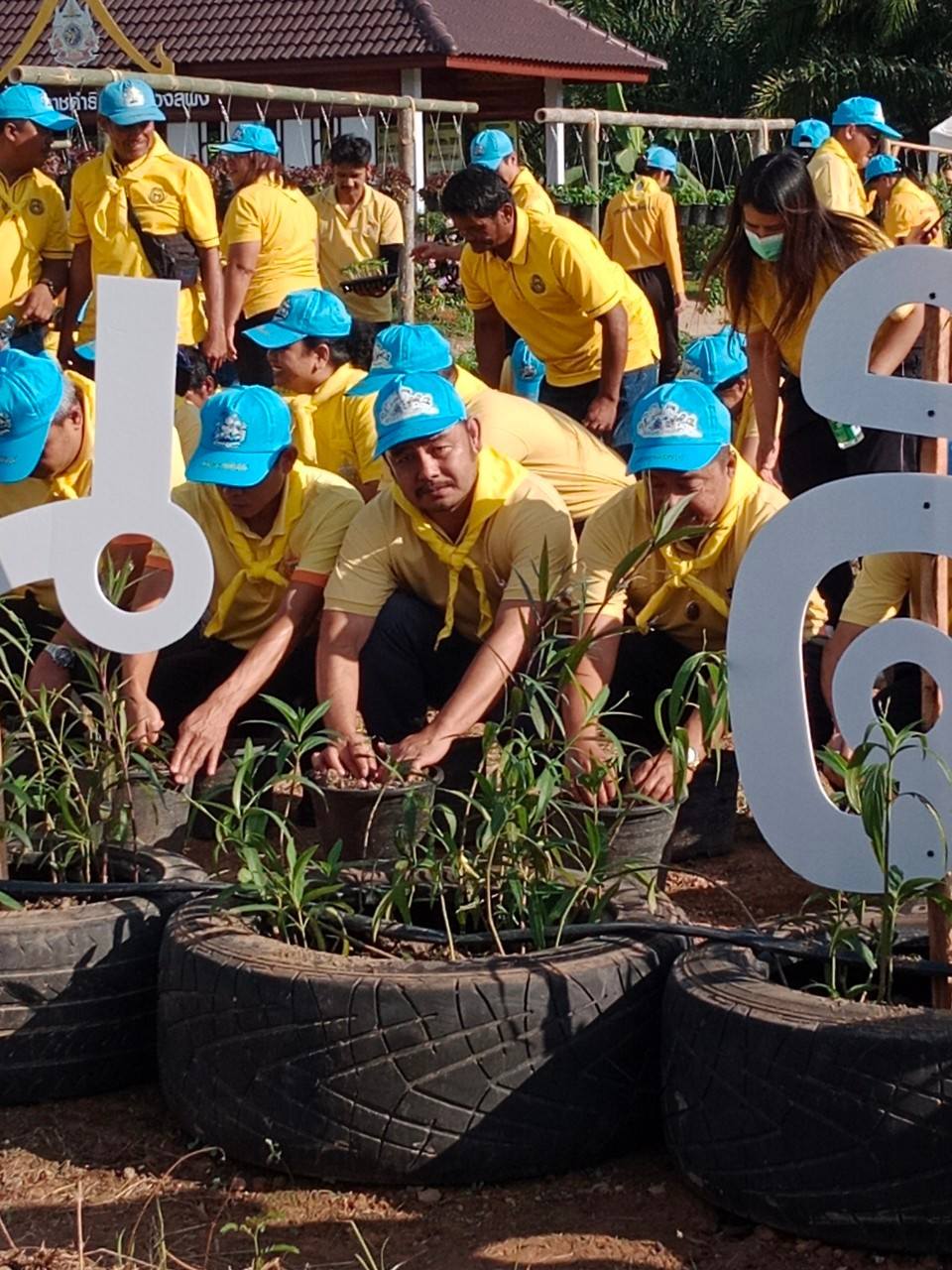 ร่วมเปิดโครงการต่อยอดศูนย์การเรียนรู้เศรษฐกิจพอเพียงตามแนวพระราชดำริ..คลิก