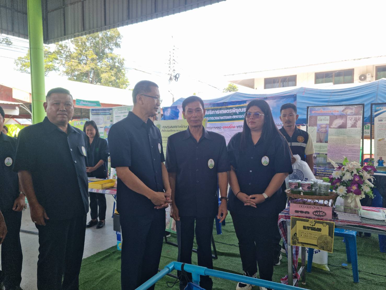 ประมงอุบลราชธานี ร่วมออกหน่วยให้บริการ คลินิกเกษตร..คลิก