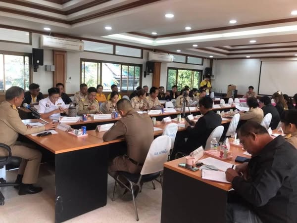 ประมงอำเภอท่าตะโก ประชุมประจำเดือน หัวหน้าส่วนราชการประจำอำเภอ ปลัดอำเภอ หัวหน้าหน่วยงานรัฐวิสาหกิจ ผู้บริหารสถานศึกษา ผู้บริหารองค์กรปกครองส่วนท้องถิ่น กำนัน..คลิก