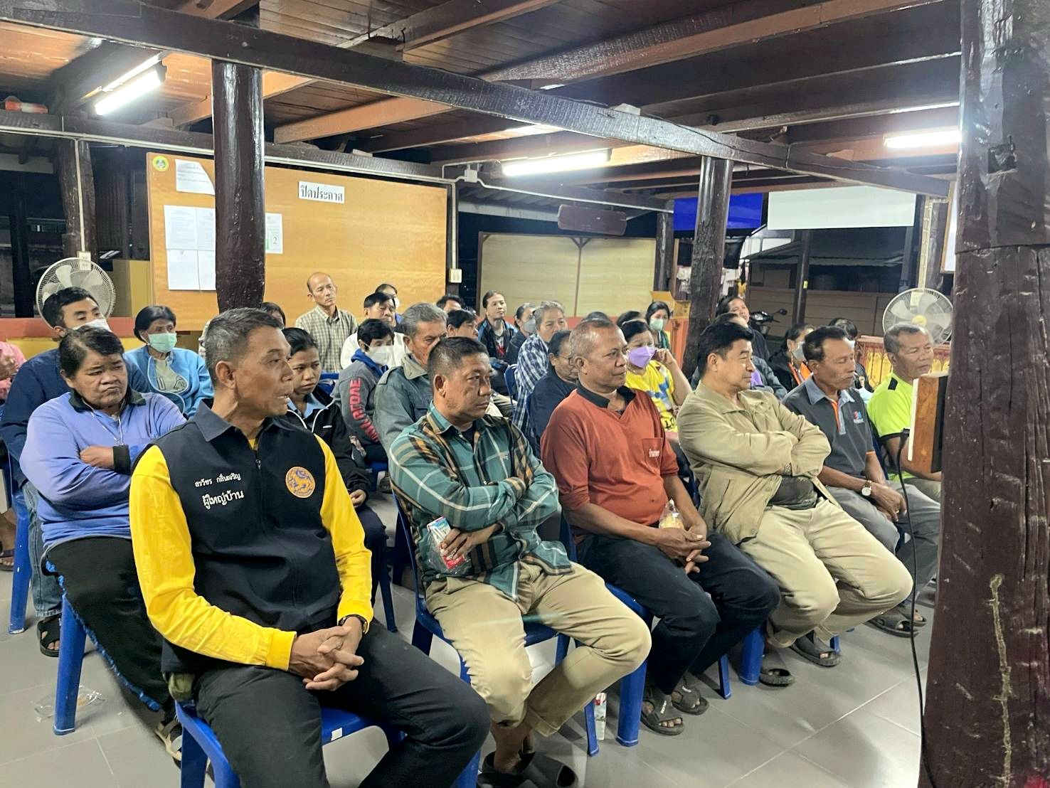 ร่วมประชุมชี้แจงและการแต่งตั้งคณะกรรมการแหล่งน้ำห้วยระหารใหญ่..คลิก