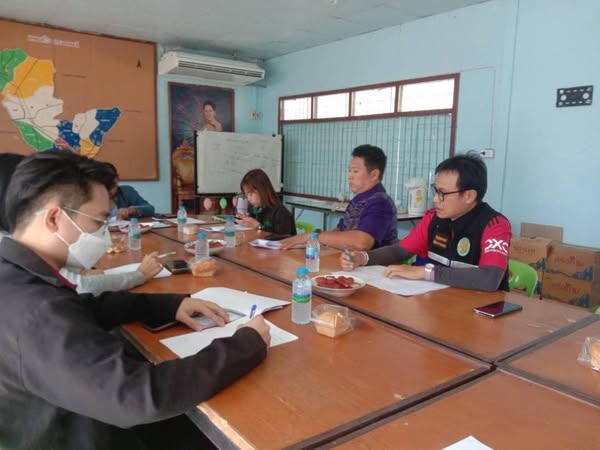 ประมงอำเภอพยุหะคีรี ร่วมประชุมโครงการขับเคลื่อนการเกษตรระดับหมู่บ้านสู่การผลิตสินค้าเกษตรมูลค่าสูง ระดับอำเภอ ครั้งที่ 1 ประจำปีงบประมาณ พ.ศ. 2568..คลิก